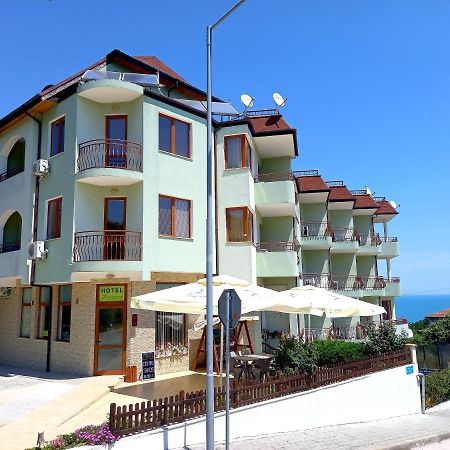 Family Hotel Amore ビャラ エクステリア 写真